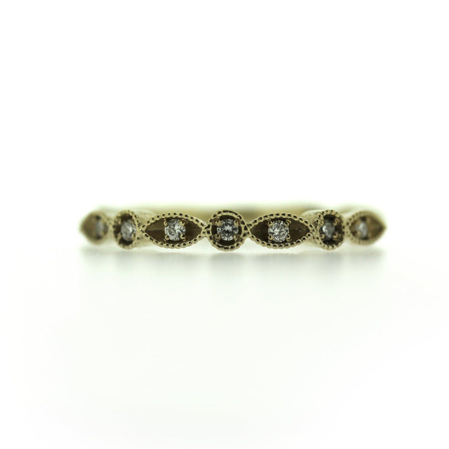 Full view of Chloe Band.