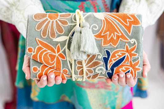 Embroidered Velvet Jewelry Organizer - Mint Botanical