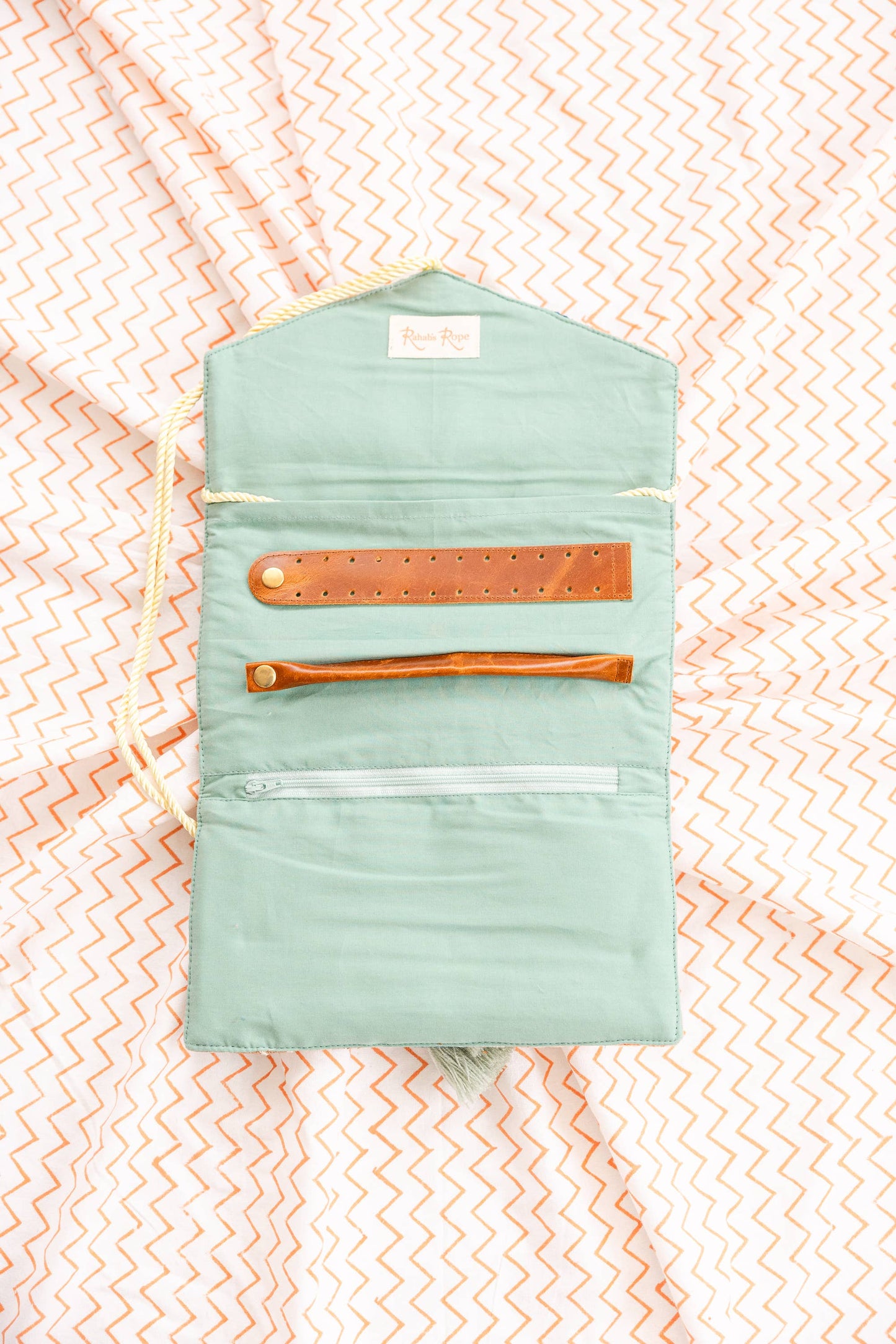 Embroidered Velvet Jewelry Organizer - Mint Botanical