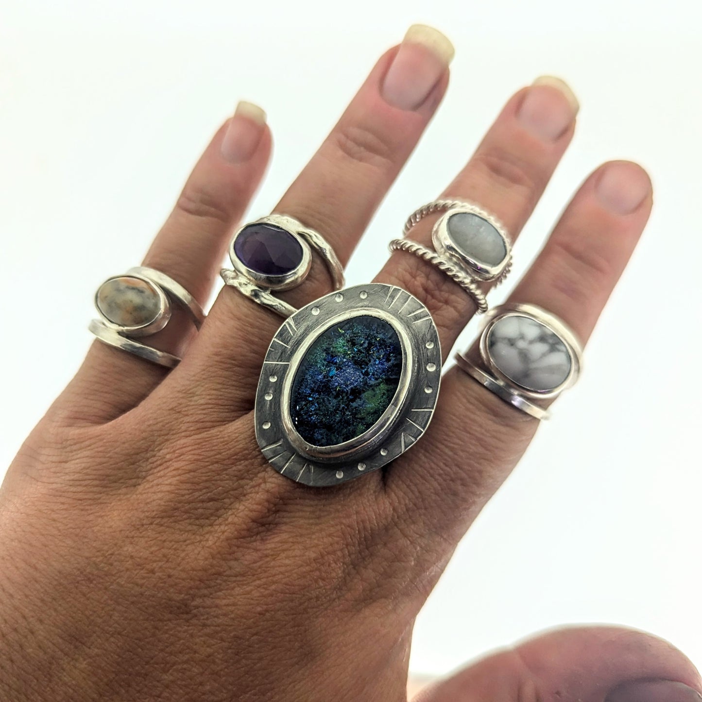 August 21st - Sept 11, 2025 :  Jewelry Making Introductory Course (afternoon)