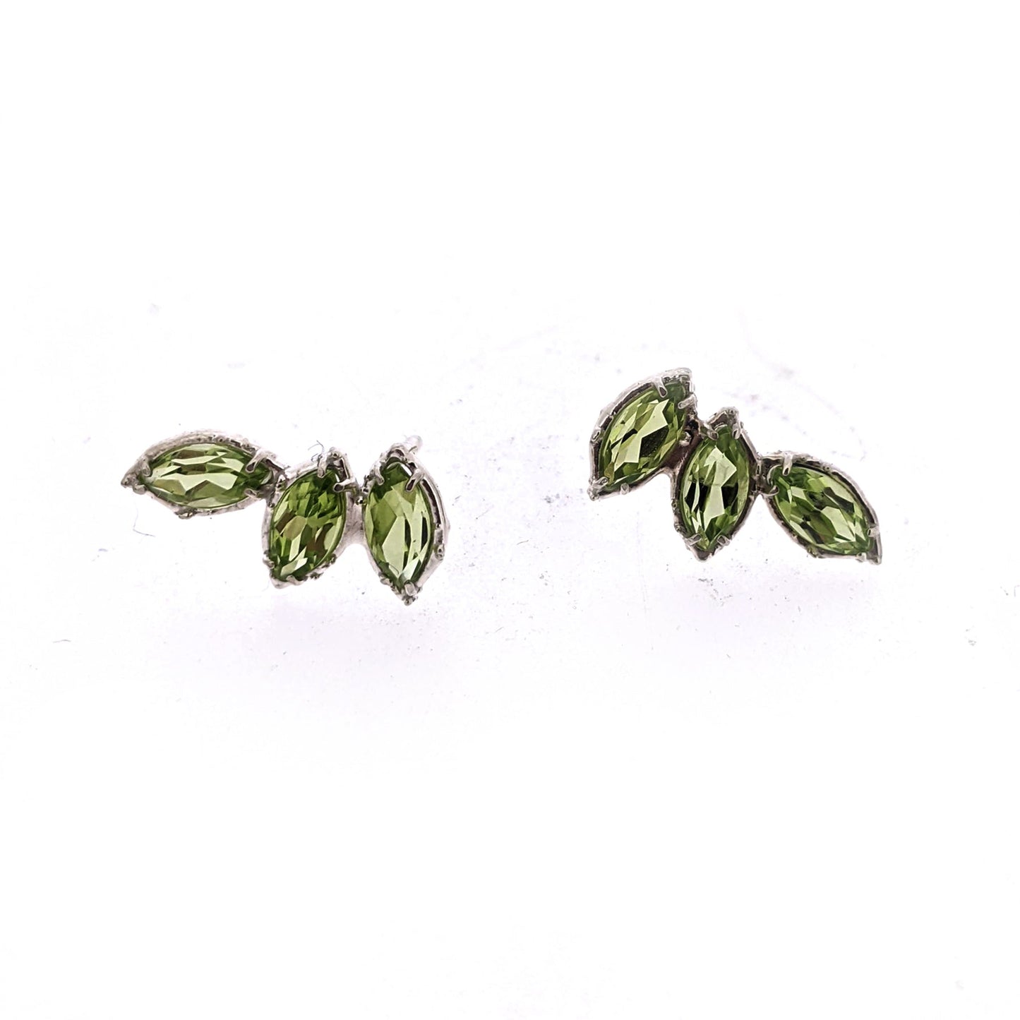 Full view of Peridot Cambrye Earring.