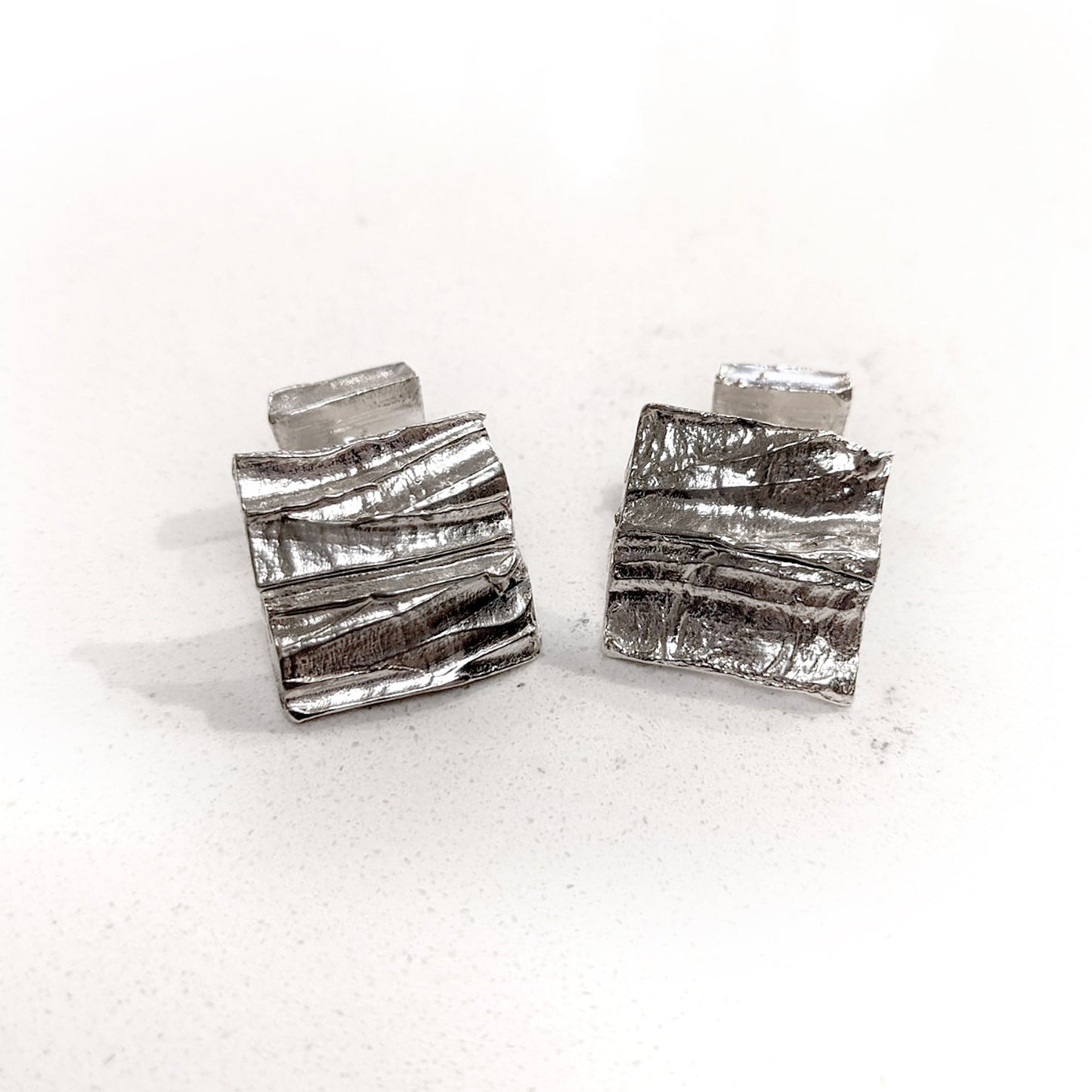 Full view of Summit Cufflinks.