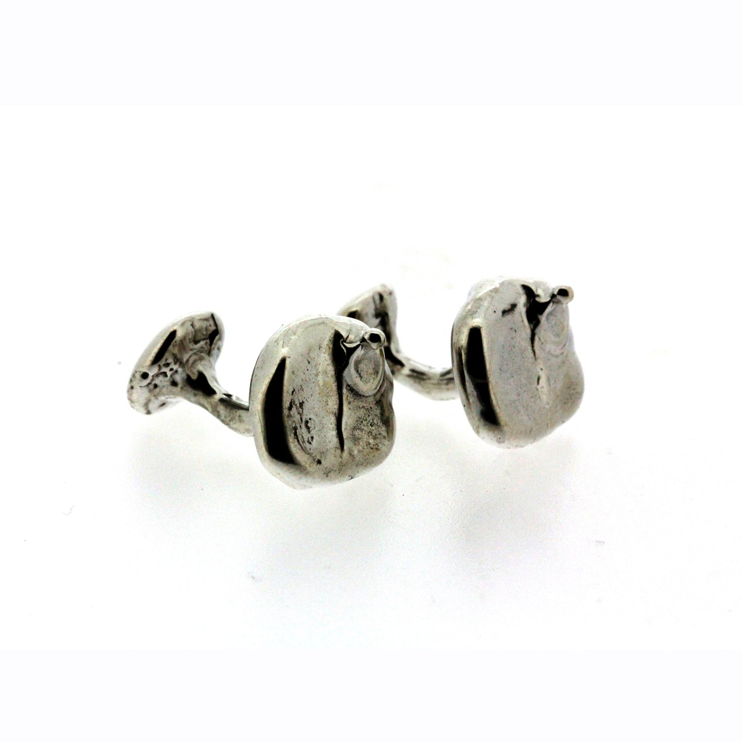 Full view of Henry Cufflinks at an angle.