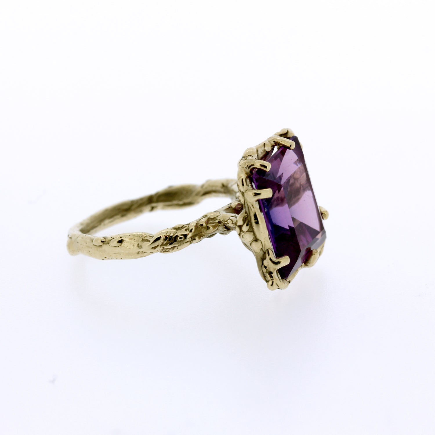 Side view of Giovanna Ring.