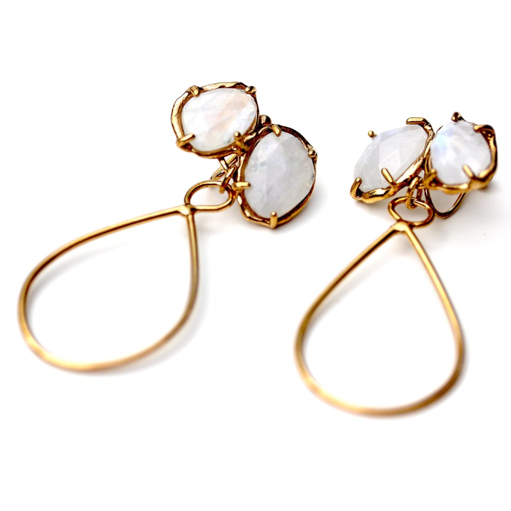 Organic earring with prong set Rainbow Moonstone and gold 
