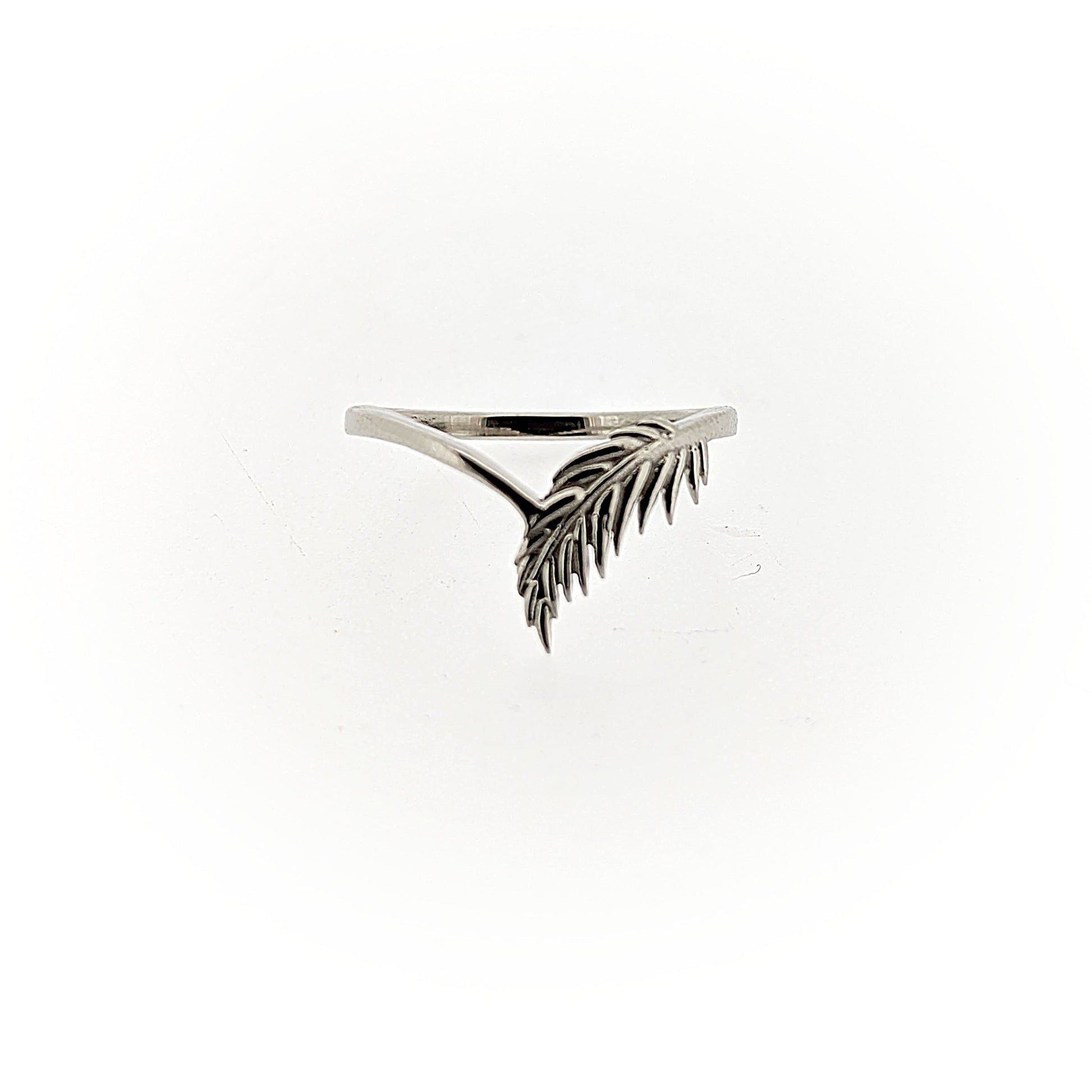 botanical leaf design nature inspired arched V shadow band wedding band , frond design 